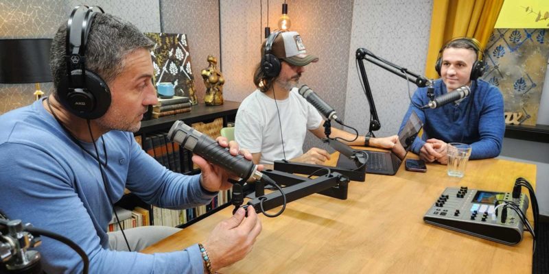 Podcast, videó, reklámfilm, webinár, oktató videó forgatás.
